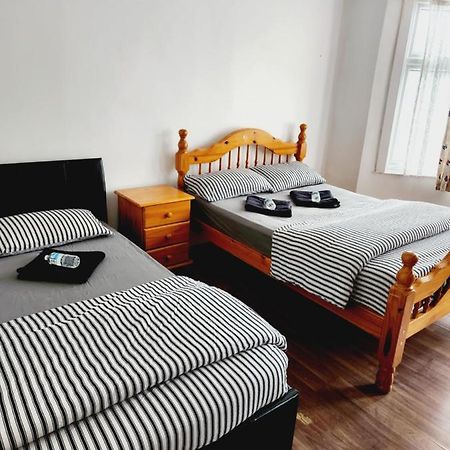 Affordable Private Rooms In Wembley Лондон Экстерьер фото