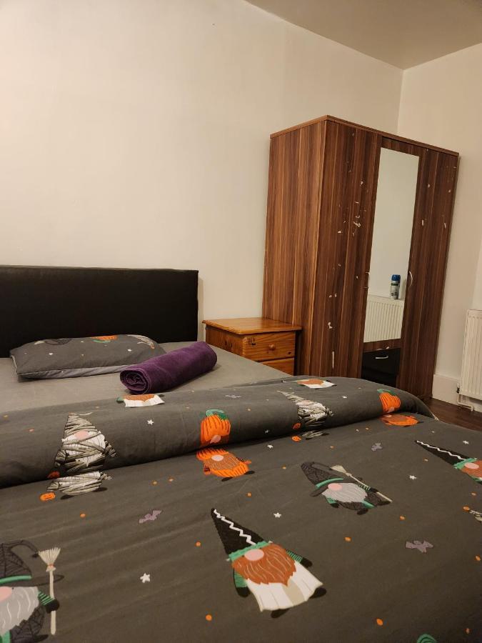 Affordable Private Rooms In Wembley Лондон Экстерьер фото